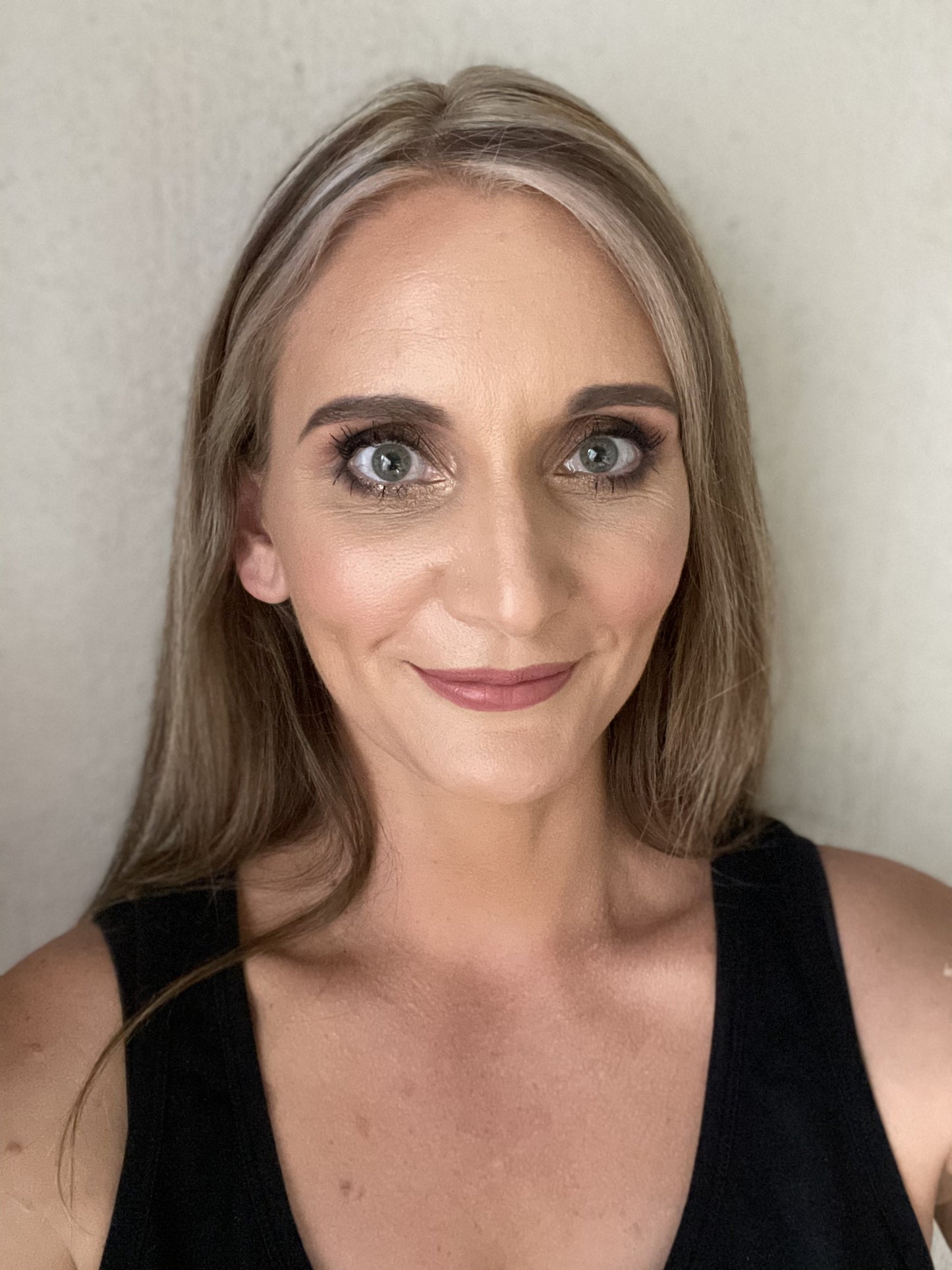 AGAC 2023 Top 25 Finalist - Alanie Botha-Austin - Birth of Magnifica